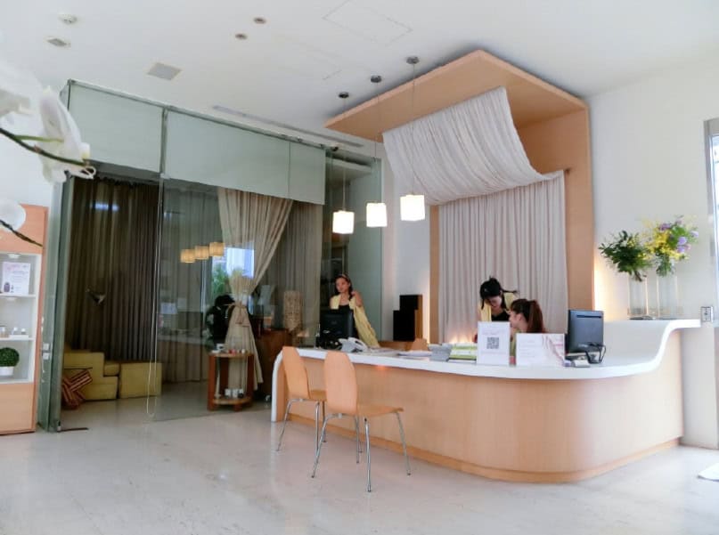 Yogilini推出許多專屬女性孕婦們的瑜珈種類方案