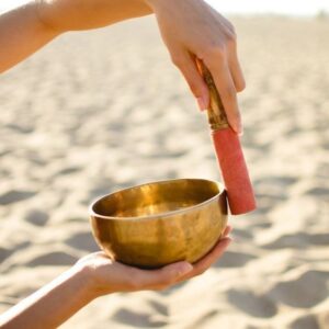 數位排毒 頌缽瑜珈療癒 聲音療癒放鬆 改善焦慮 放鬆大腦 睡眠品質提升 頌缽療癒效果 減壓放鬆 身心平衡 頌缽瑜珈