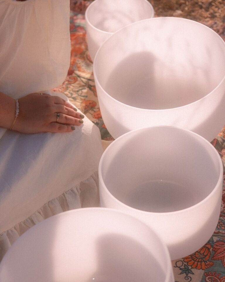 數位排毒 頌缽瑜珈療癒 聲音療癒放鬆 改善焦慮 放鬆大腦 睡眠品質提升 頌缽療癒效果 減壓放鬆 身心平衡 頌缽瑜珈